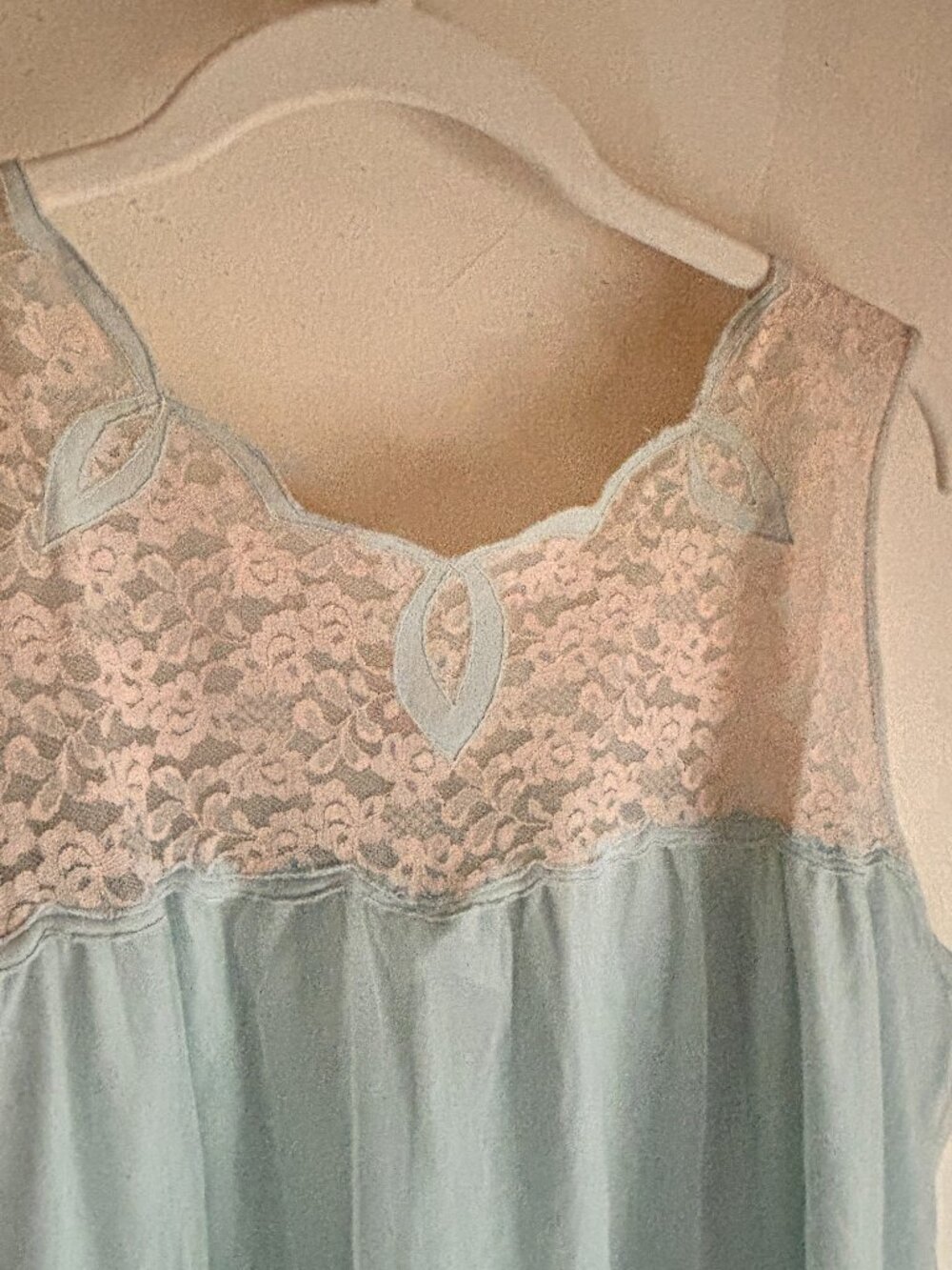Vintage Blue Lace Nightgown White Lace Yoke Keyhole Detail Cottagecore Sleep
